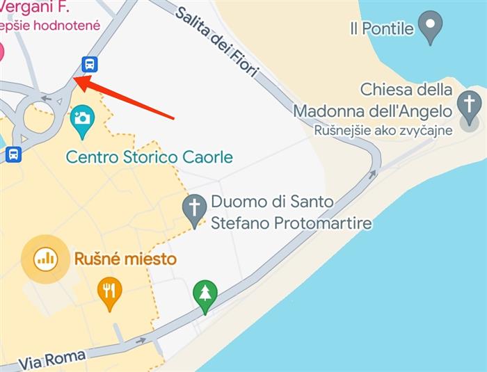 mapa historického centra a poloha apartmánu v Caorle